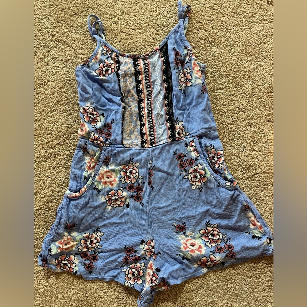 Lily Rose Juniors Size Small Blue Flowered Romper